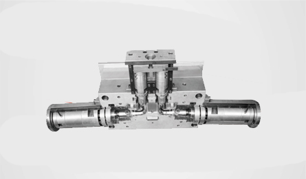 Pipe fitting injection mould